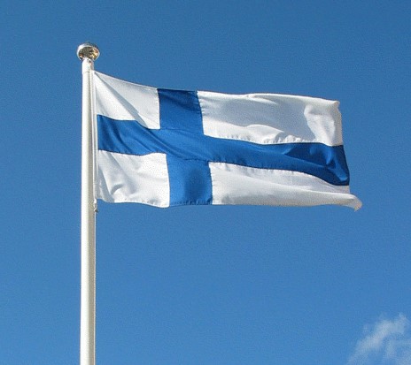 Suomen_lippu_valokuva (1).jpg
