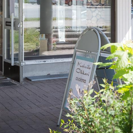 Teemakuva, jossa kahvila Olkkarin edustaa 